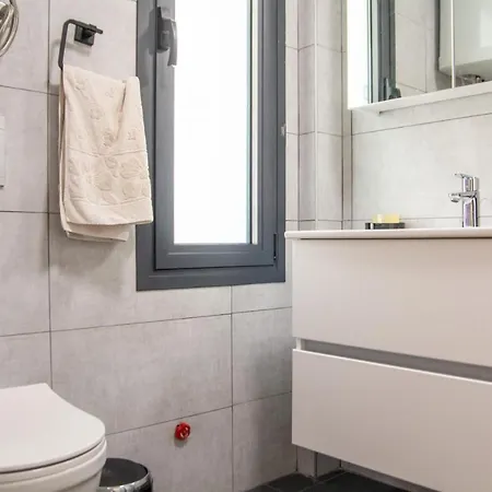 Lovely With Private Pool In Cesme Алачати